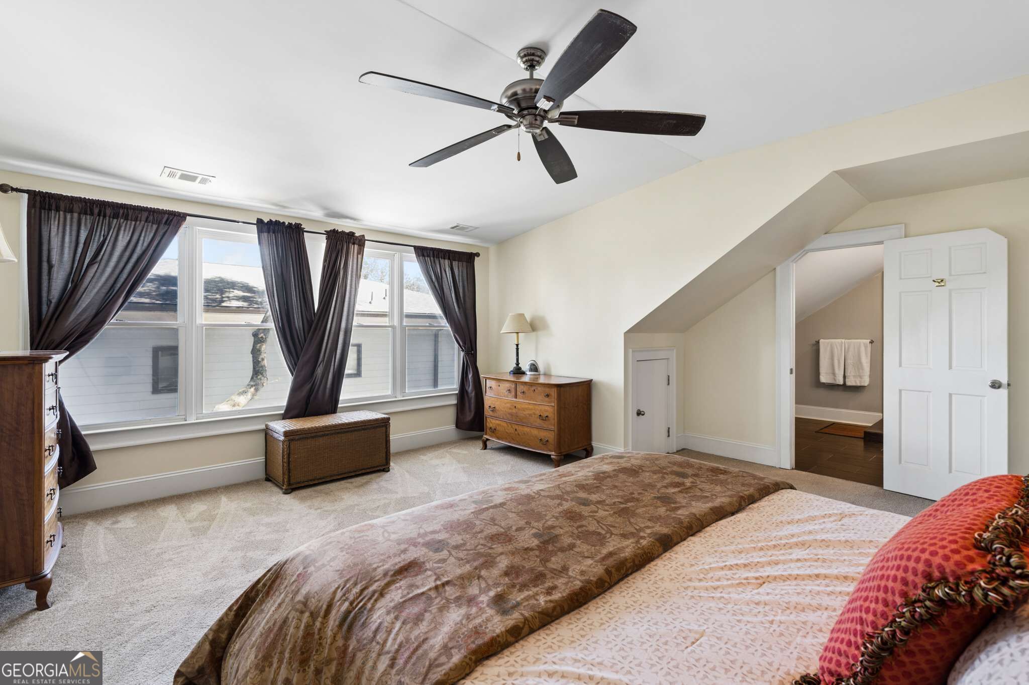 1456 Miller Avenue Ne Property Photo 44