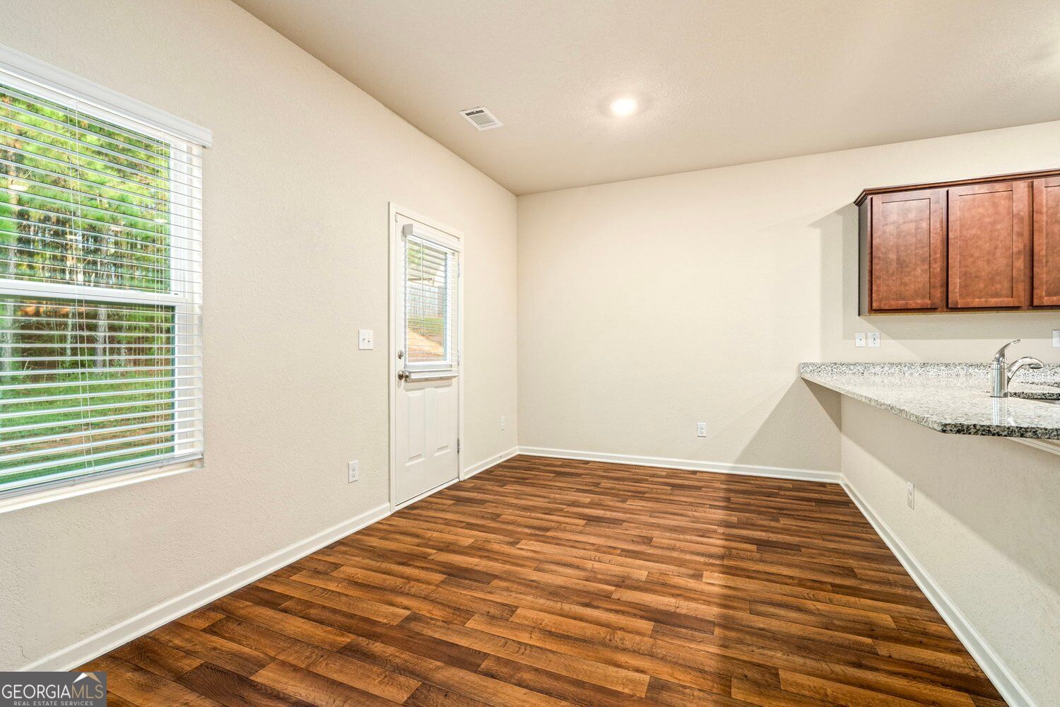 372 Morning Drive Property Photo 11