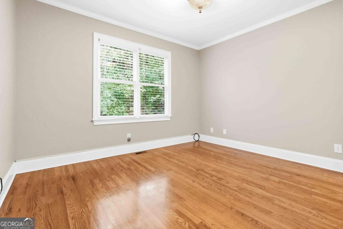 1916 Severbrook Place Property Photo 32