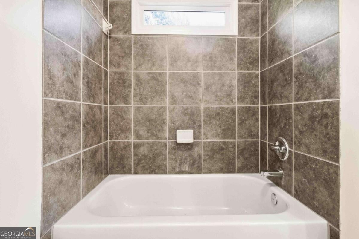 1916 Severbrook Place Property Photo 41