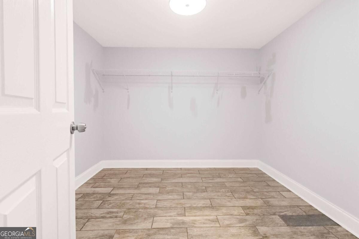 1916 Severbrook Place Property Photo 57