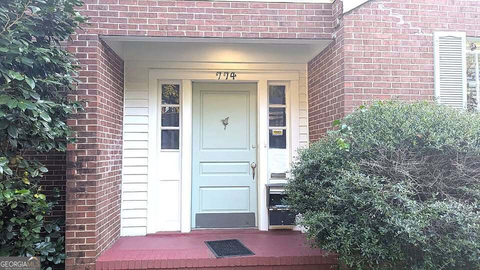 774 Boulevard Property Photo 2