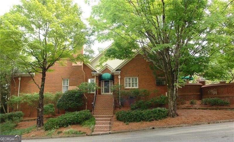 1430 Sheridan Walk Ne Property Photo 1