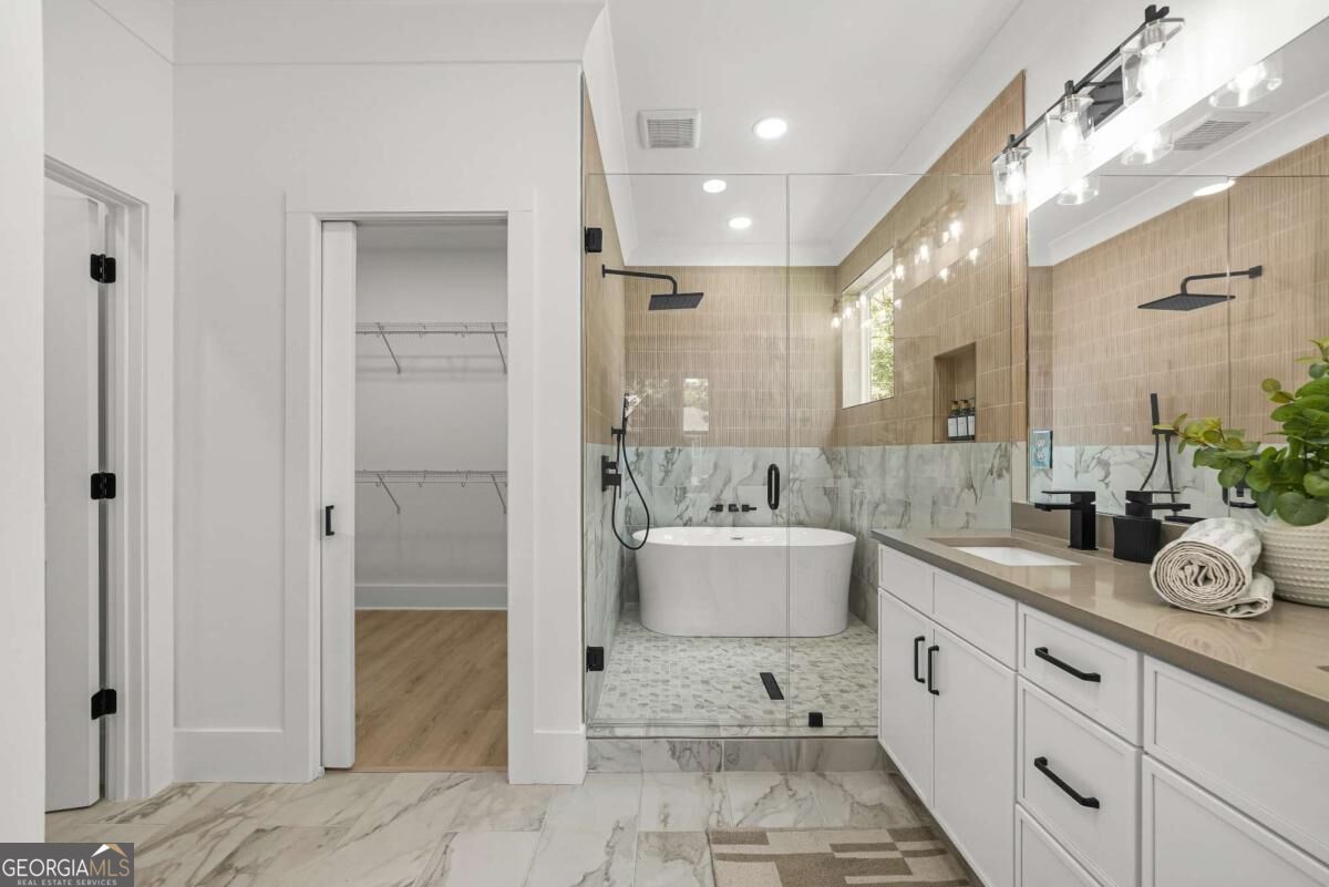 1776 S Gordon Street Sw Property Photo 17