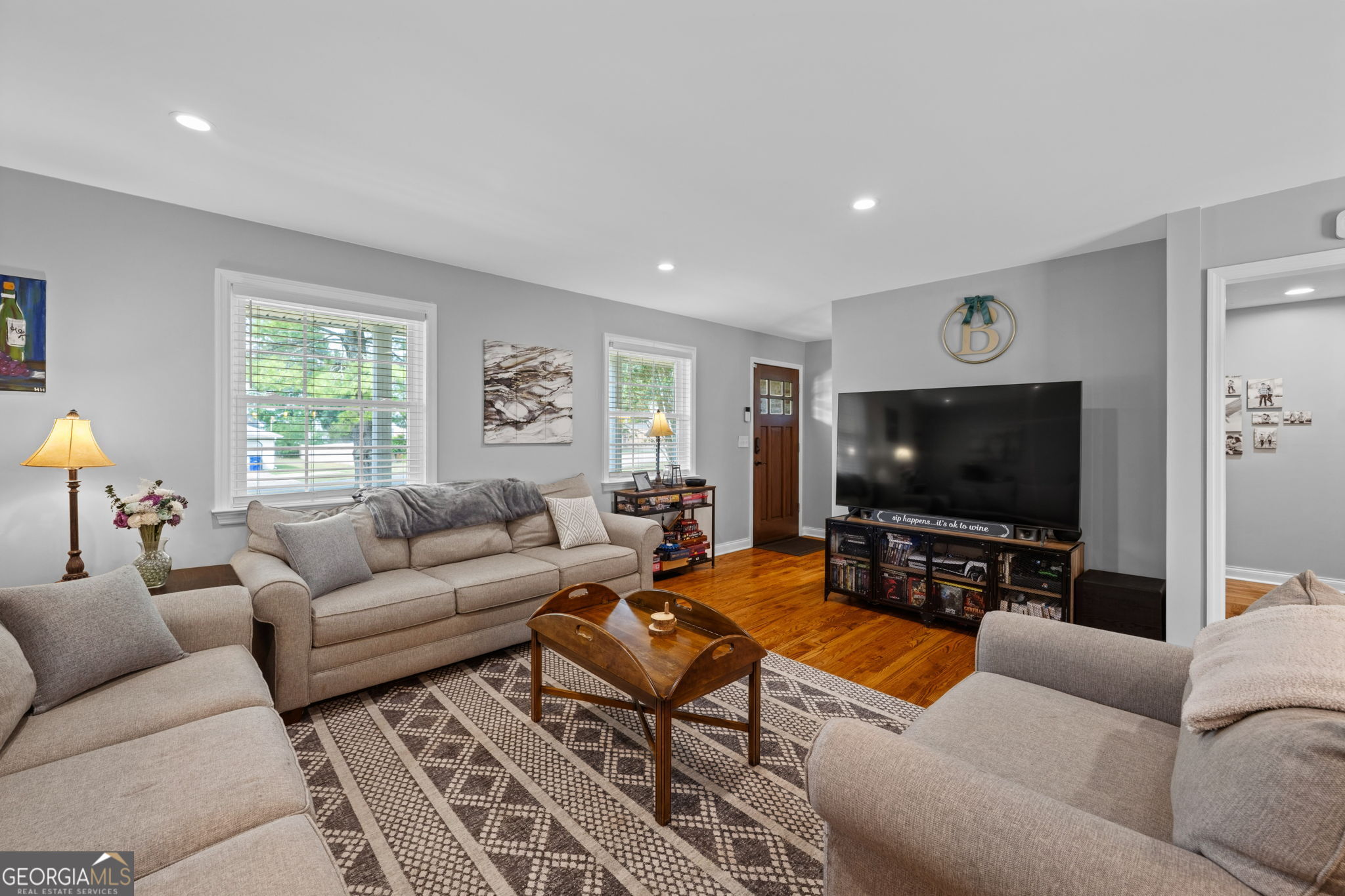2130 Colonial Parkway Drive Property Photo 9