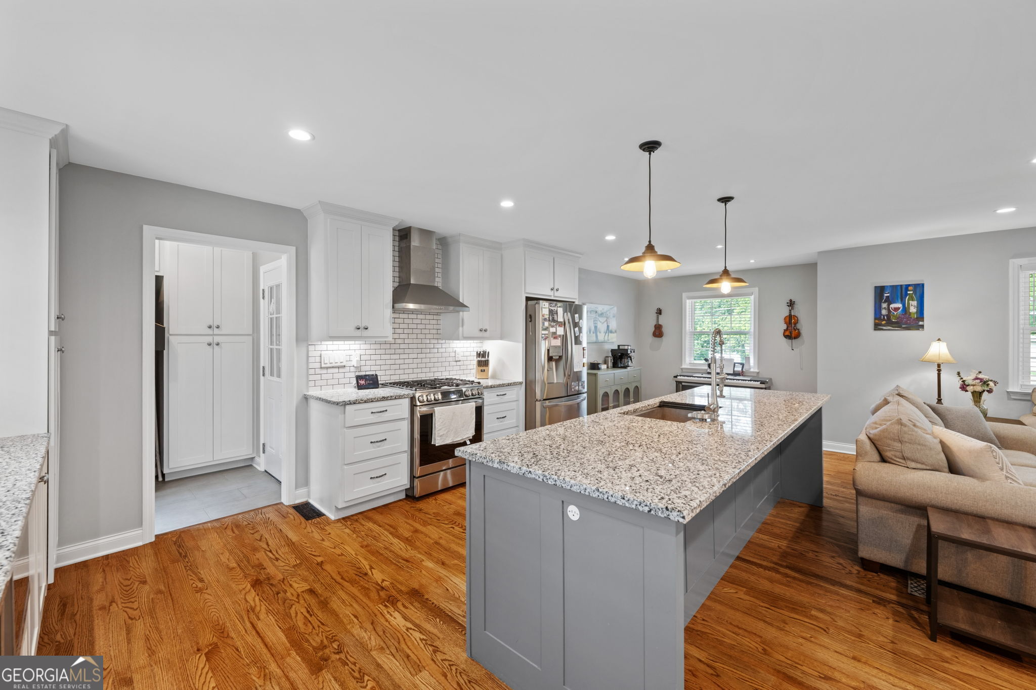 2130 Colonial Parkway Drive Property Photo 10