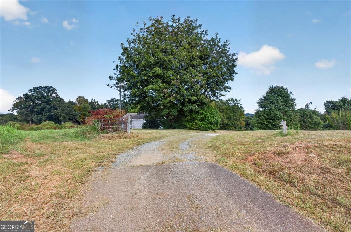 5508 Highway 53 W Property Photo 5