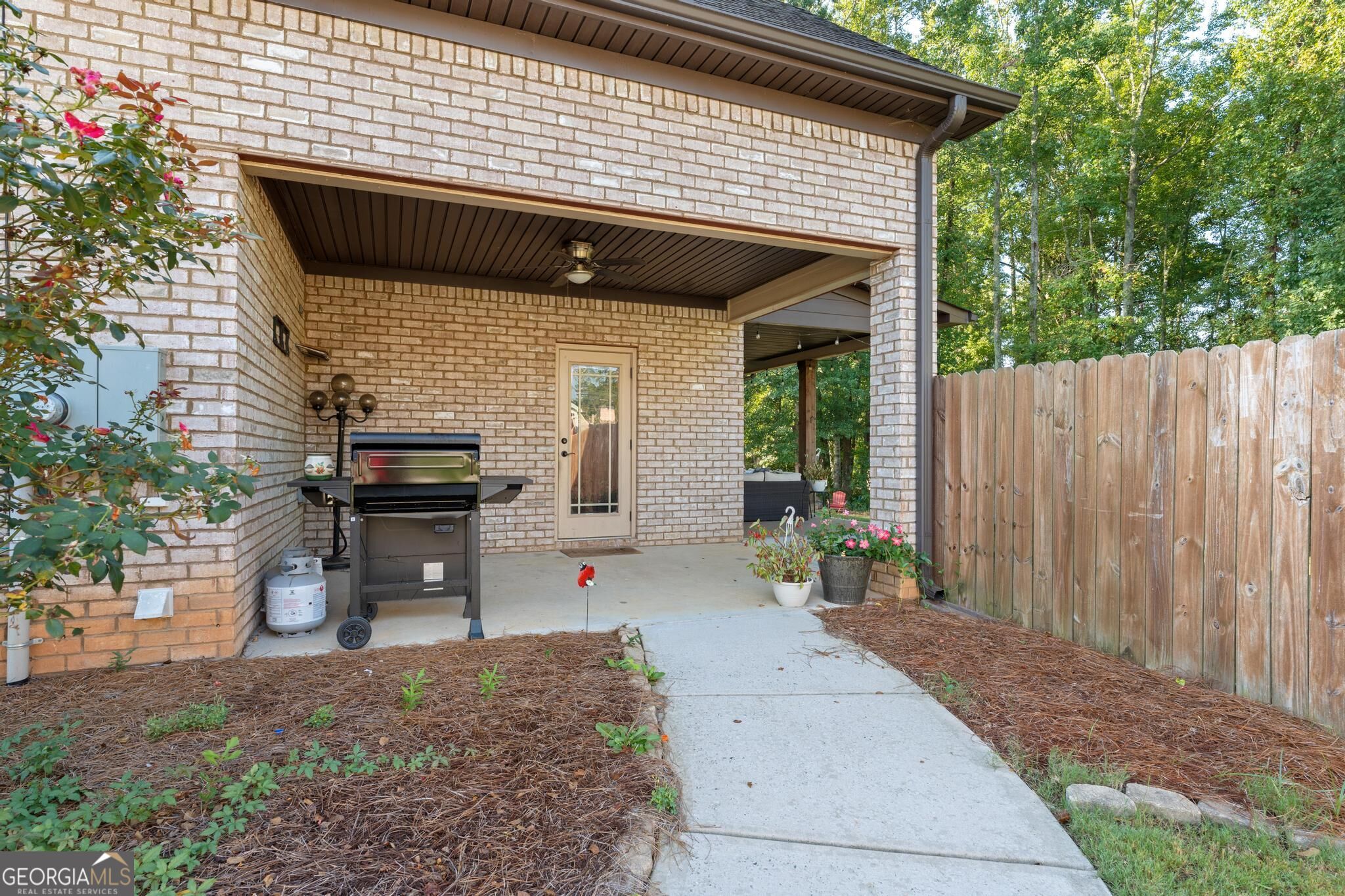 156 Fishers Mill Drive Property Photo 12