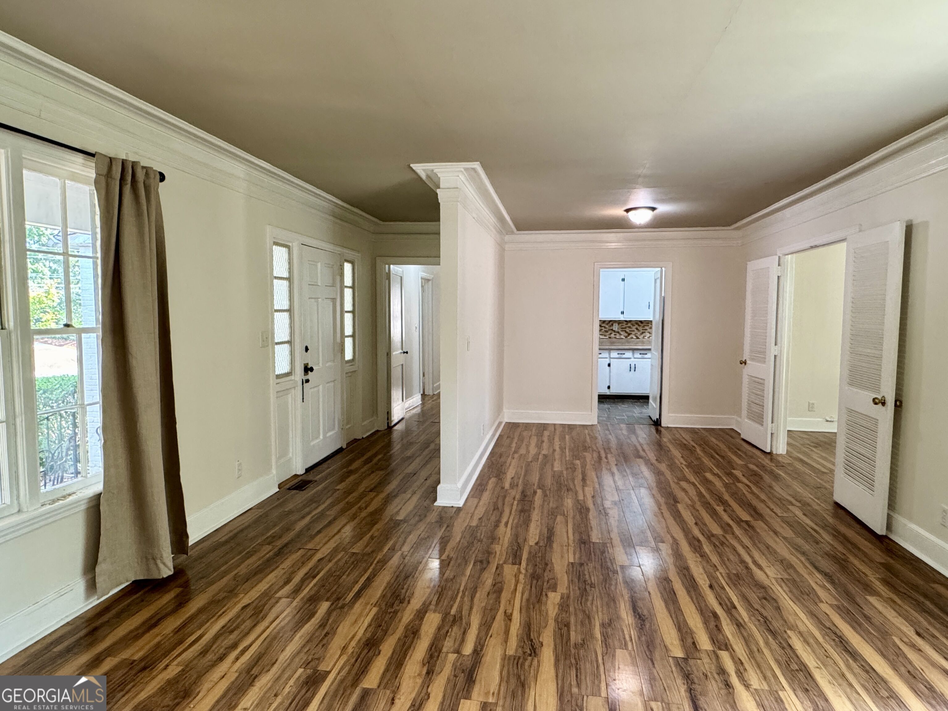 311 Pio Nono Avenue Property Photo 5