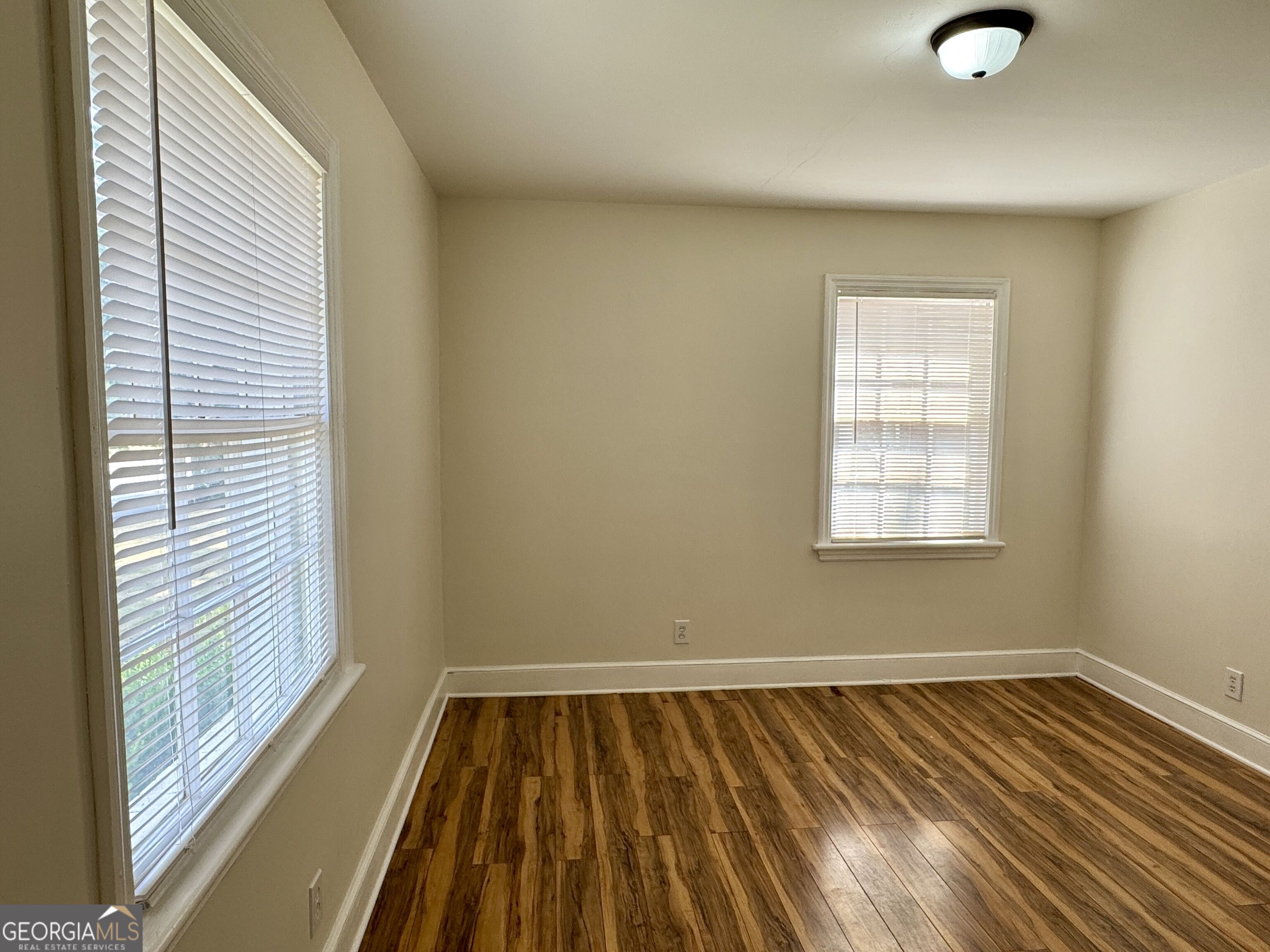 311 Pio Nono Avenue Property Photo 12