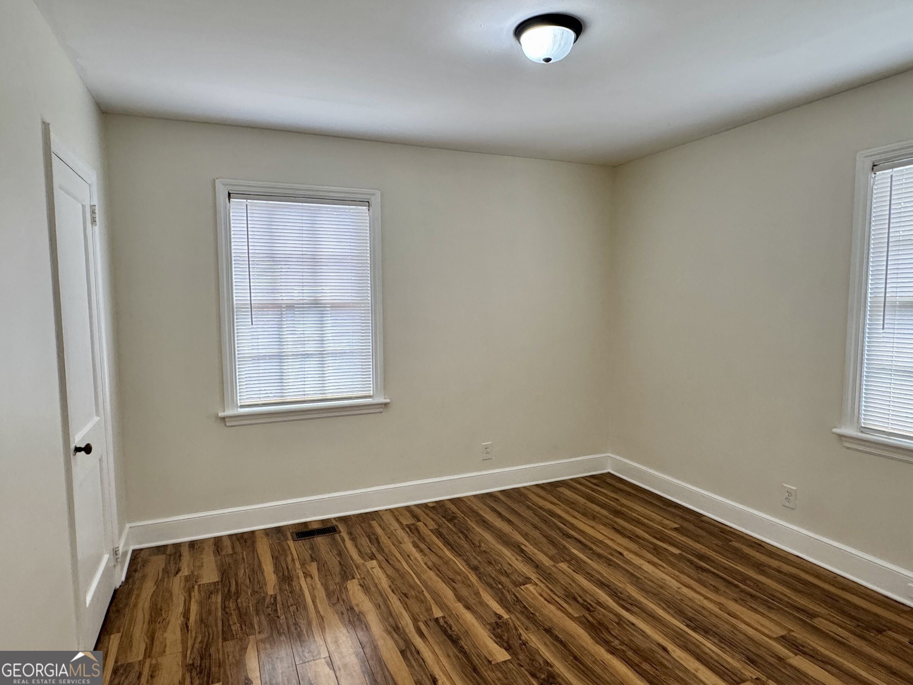 311 Pio Nono Avenue Property Photo 16