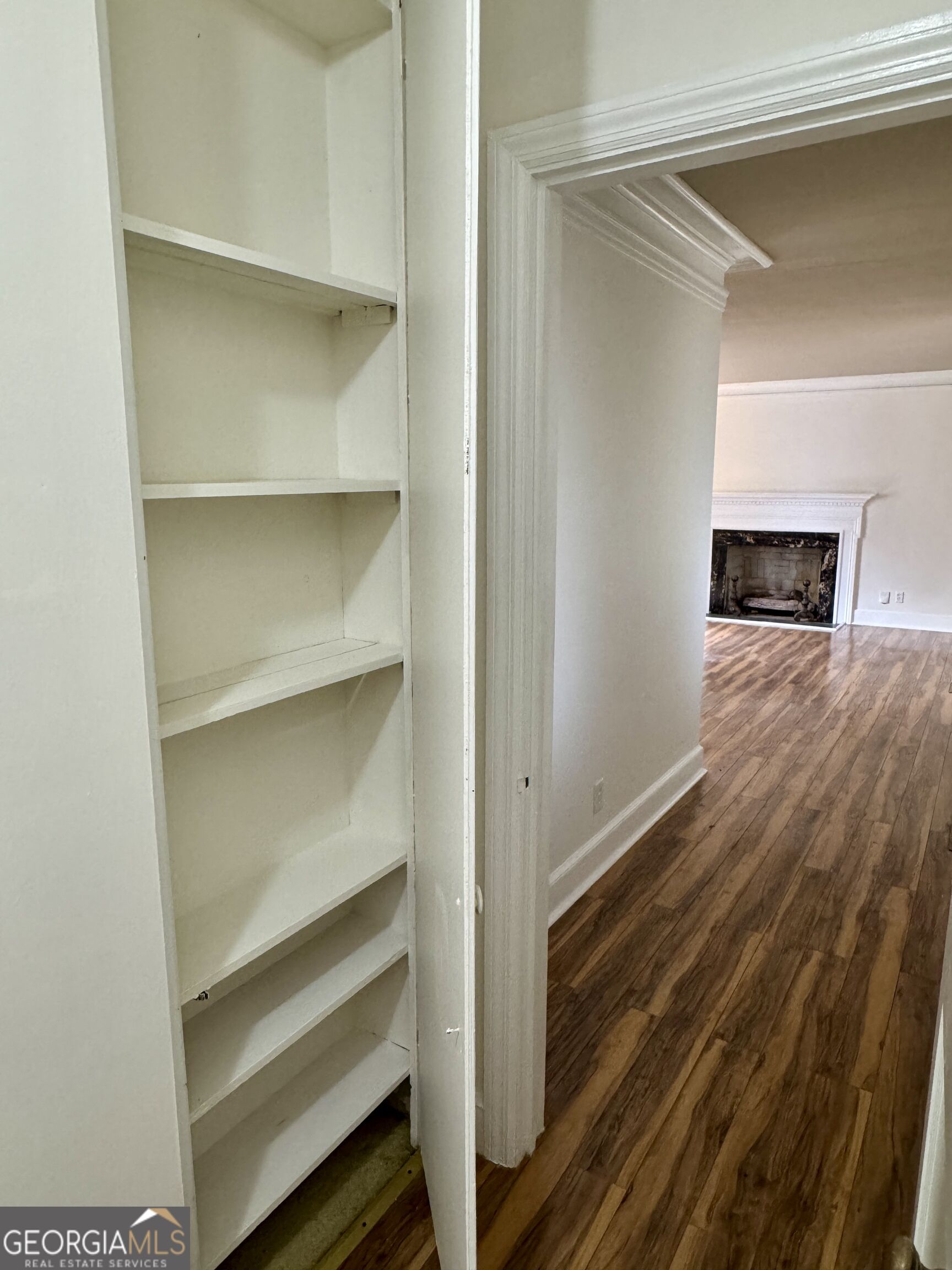 311 Pio Nono Avenue Property Photo 17