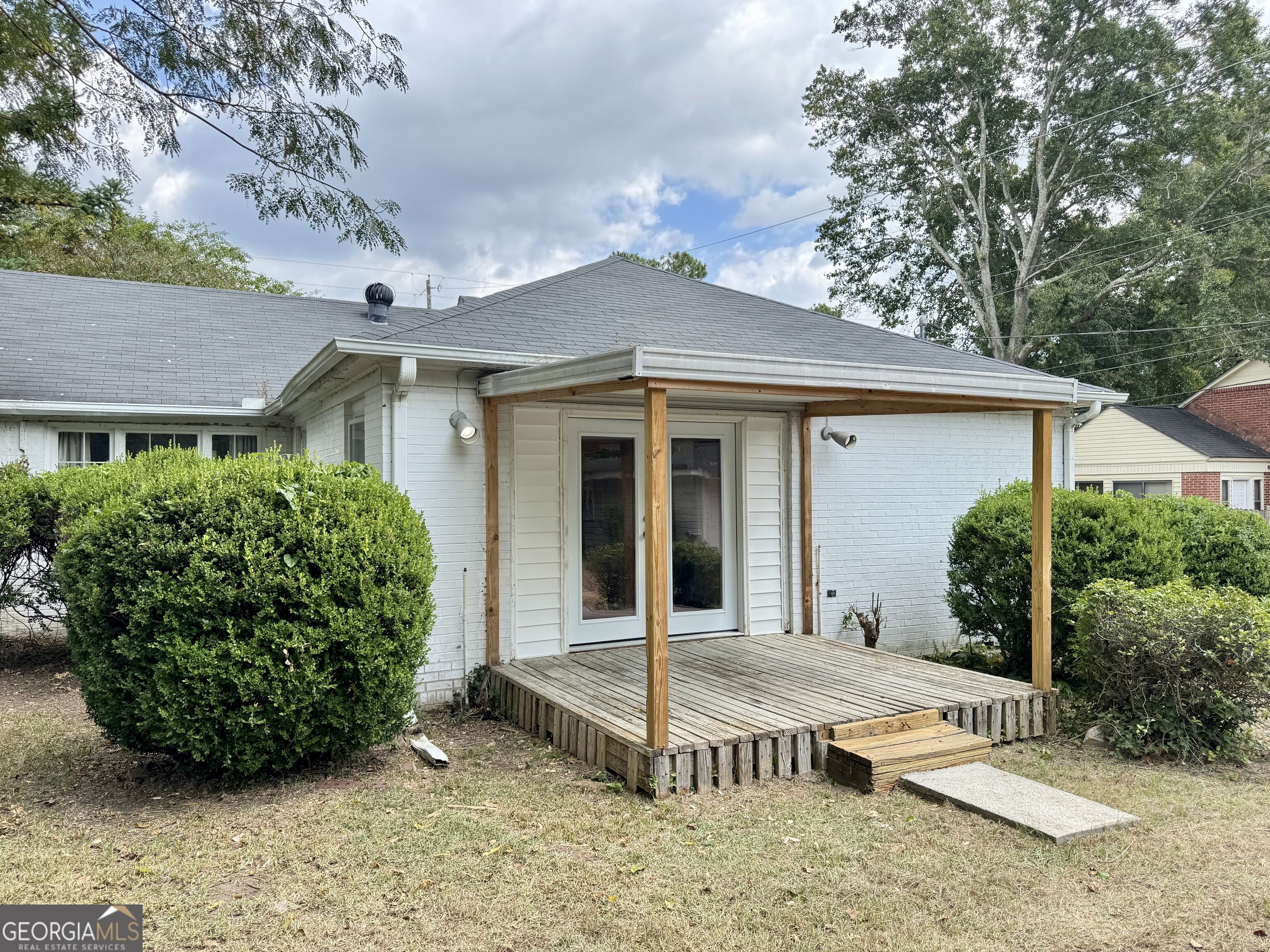 311 Pio Nono Avenue Property Photo 25