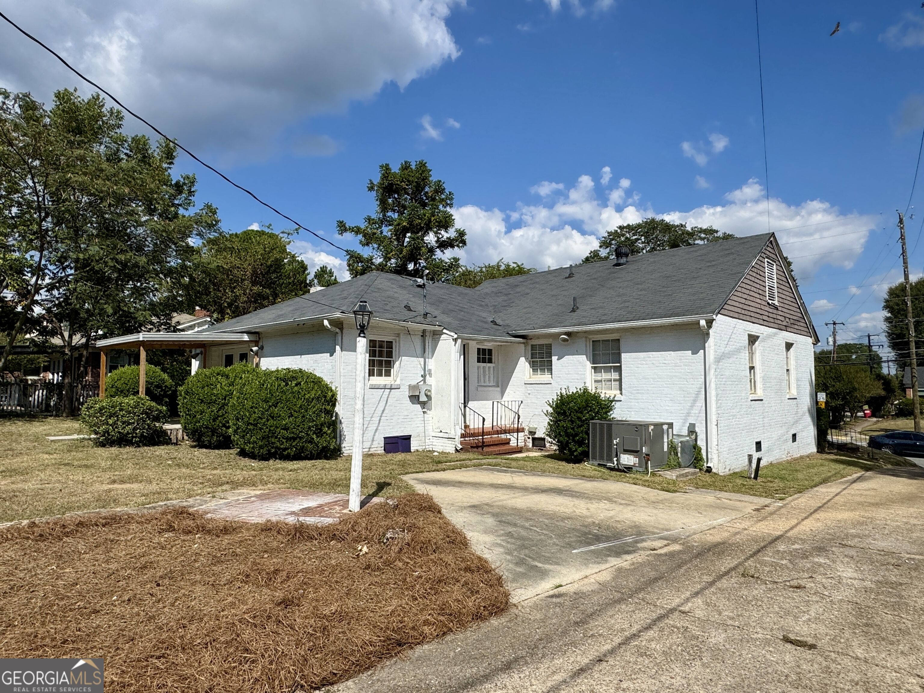 311 Pio Nono Avenue Property Photo 27