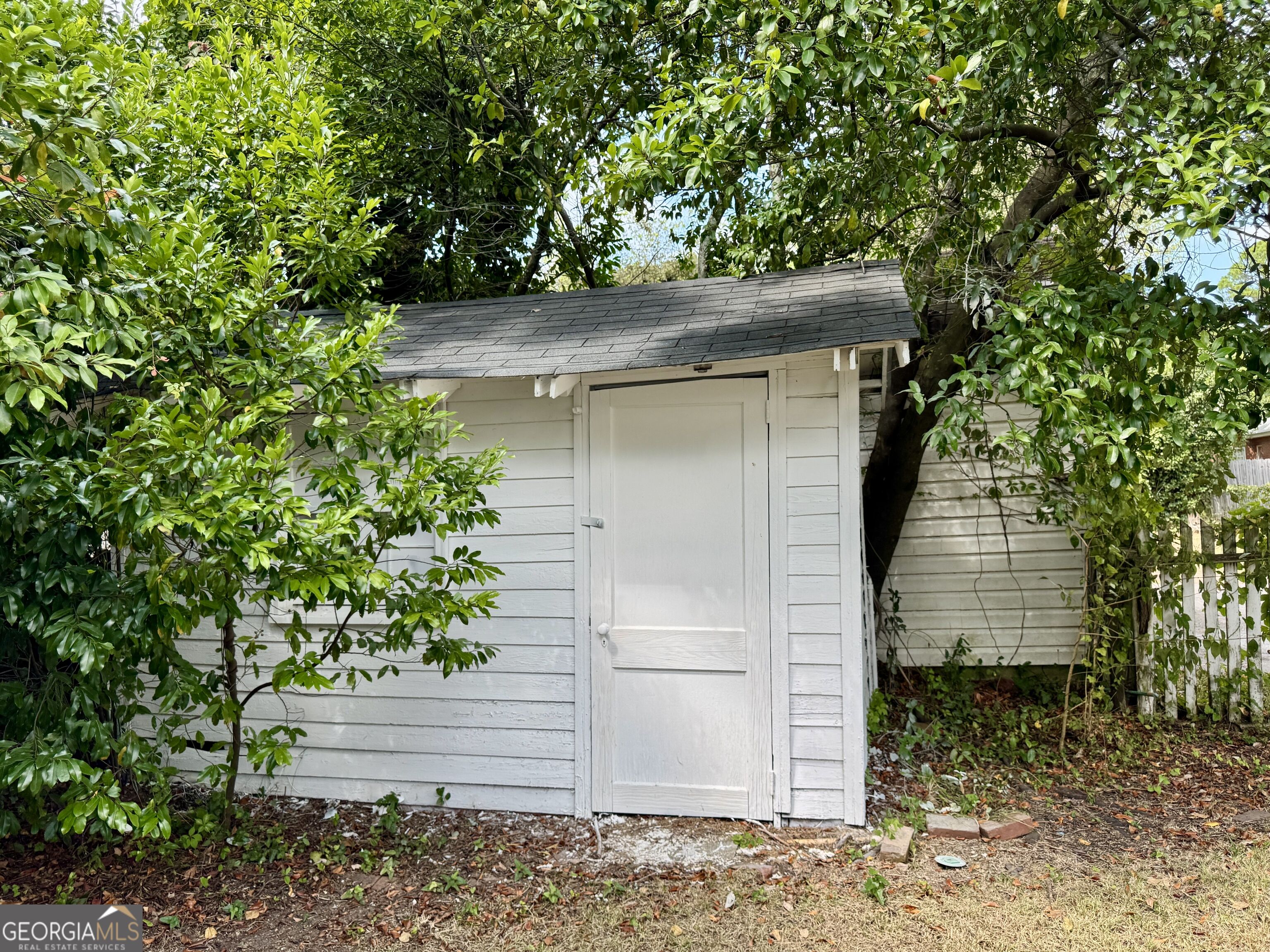 311 Pio Nono Avenue Property Photo 33