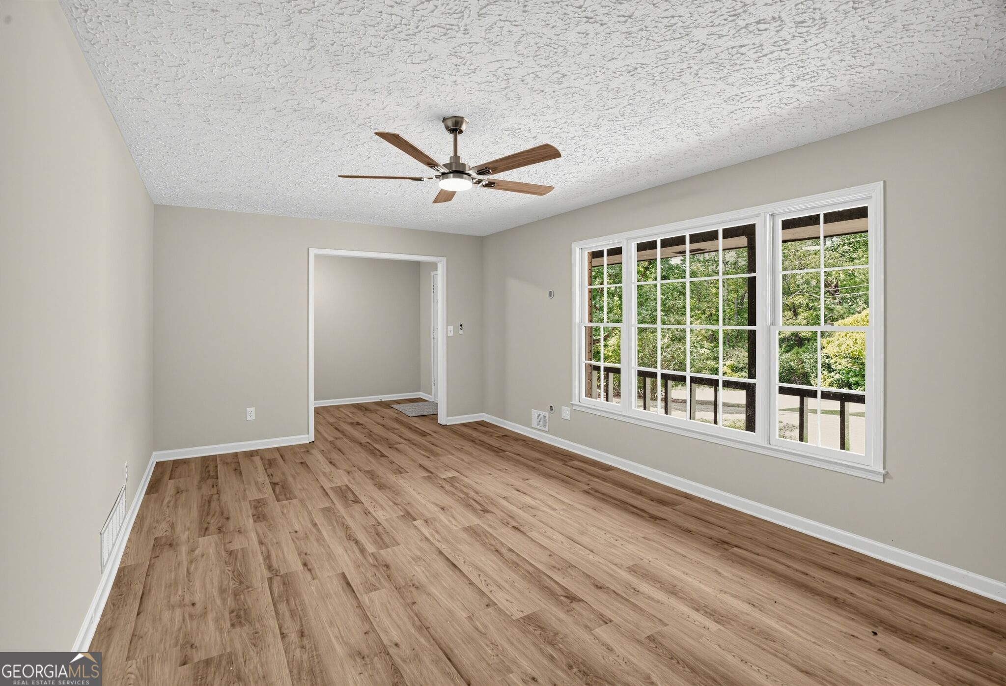 130 Kay Circle Property Photo 3