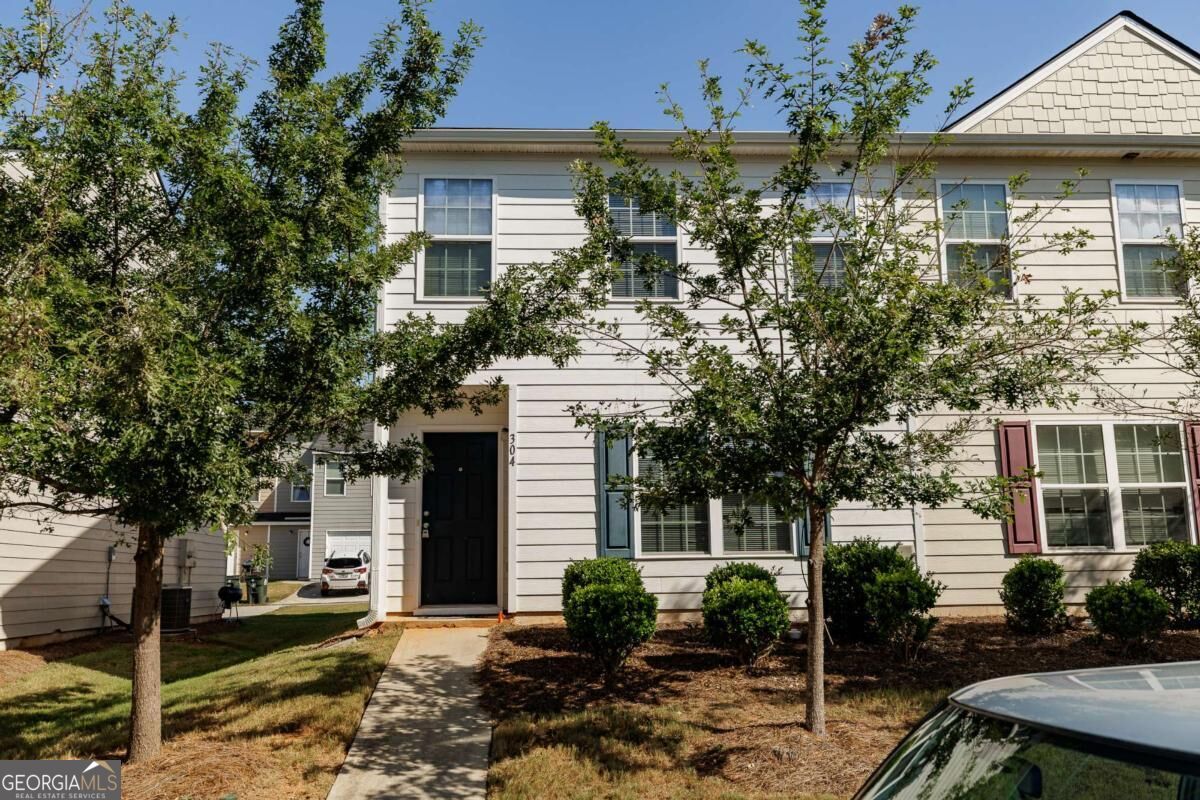 304 Samuel Clemens Way Property Photo 1