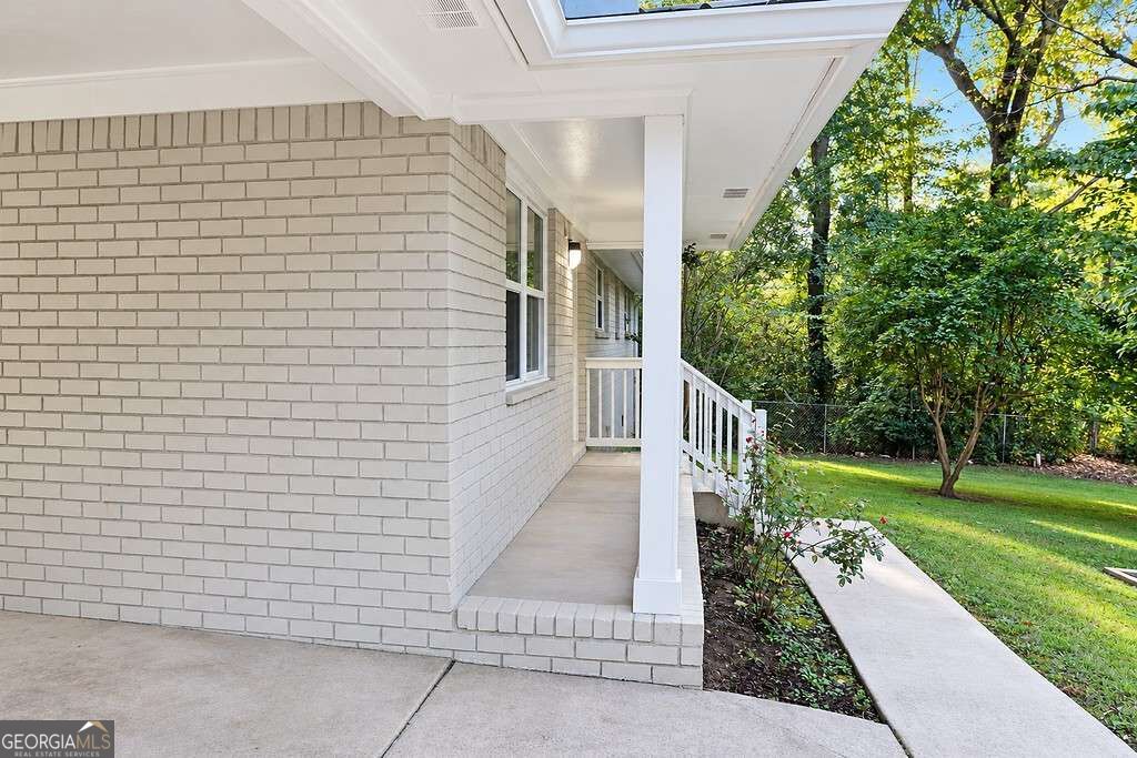 6395 Hemp Street Property Photo 4