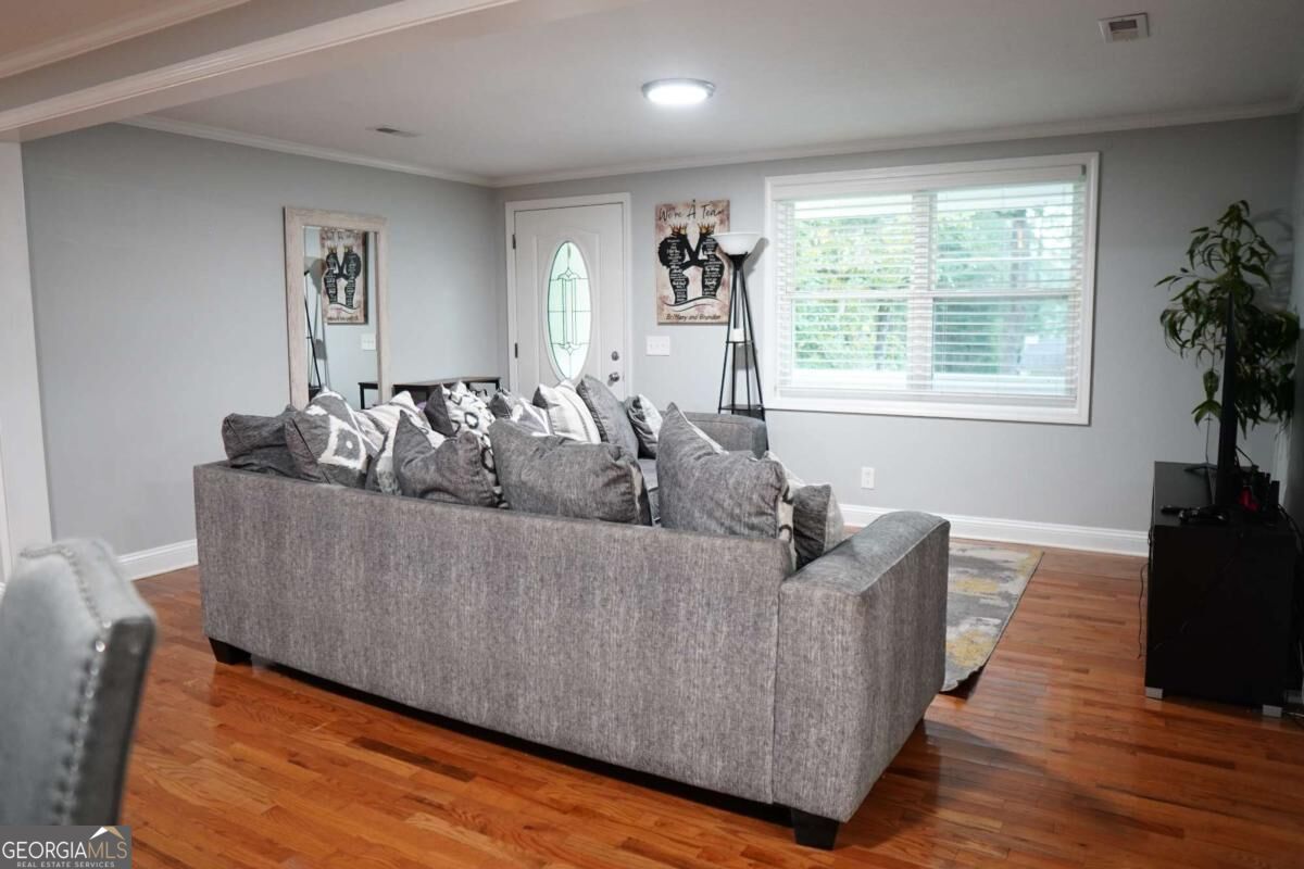 6395 Hemp Street Property Photo 10