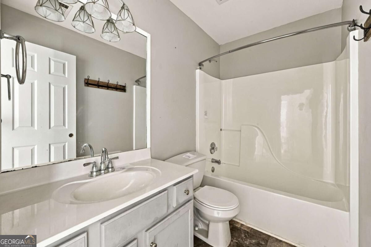 207 Providence Drive Property Photo 7