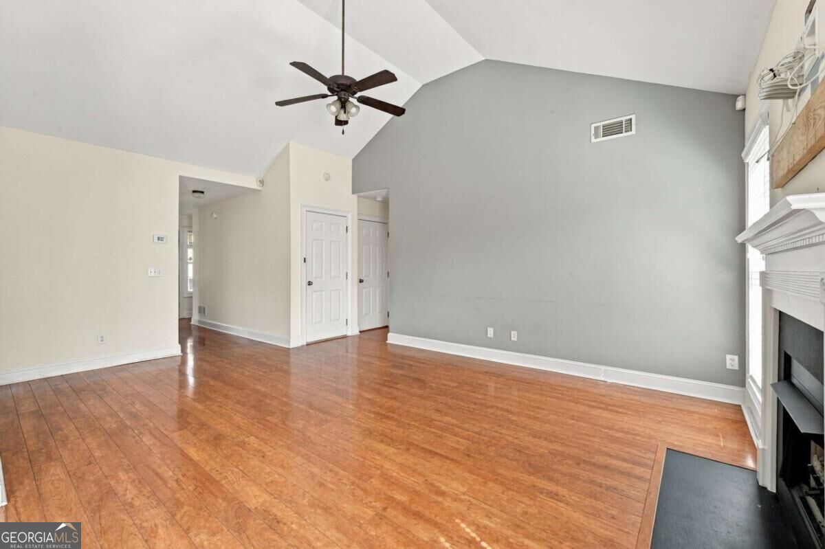 207 Providence Drive Property Photo 12