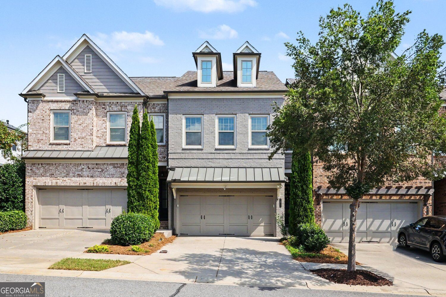1011 Milhaven Drive Property Photo 1