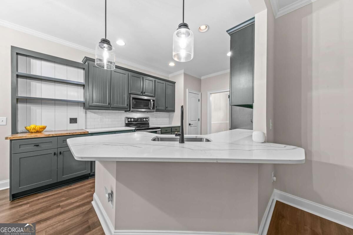 1650 Washington Way Property Photo 14