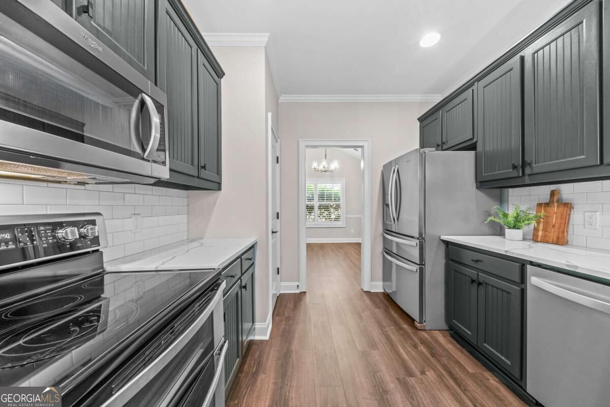 1650 Washington Way Property Photo 15