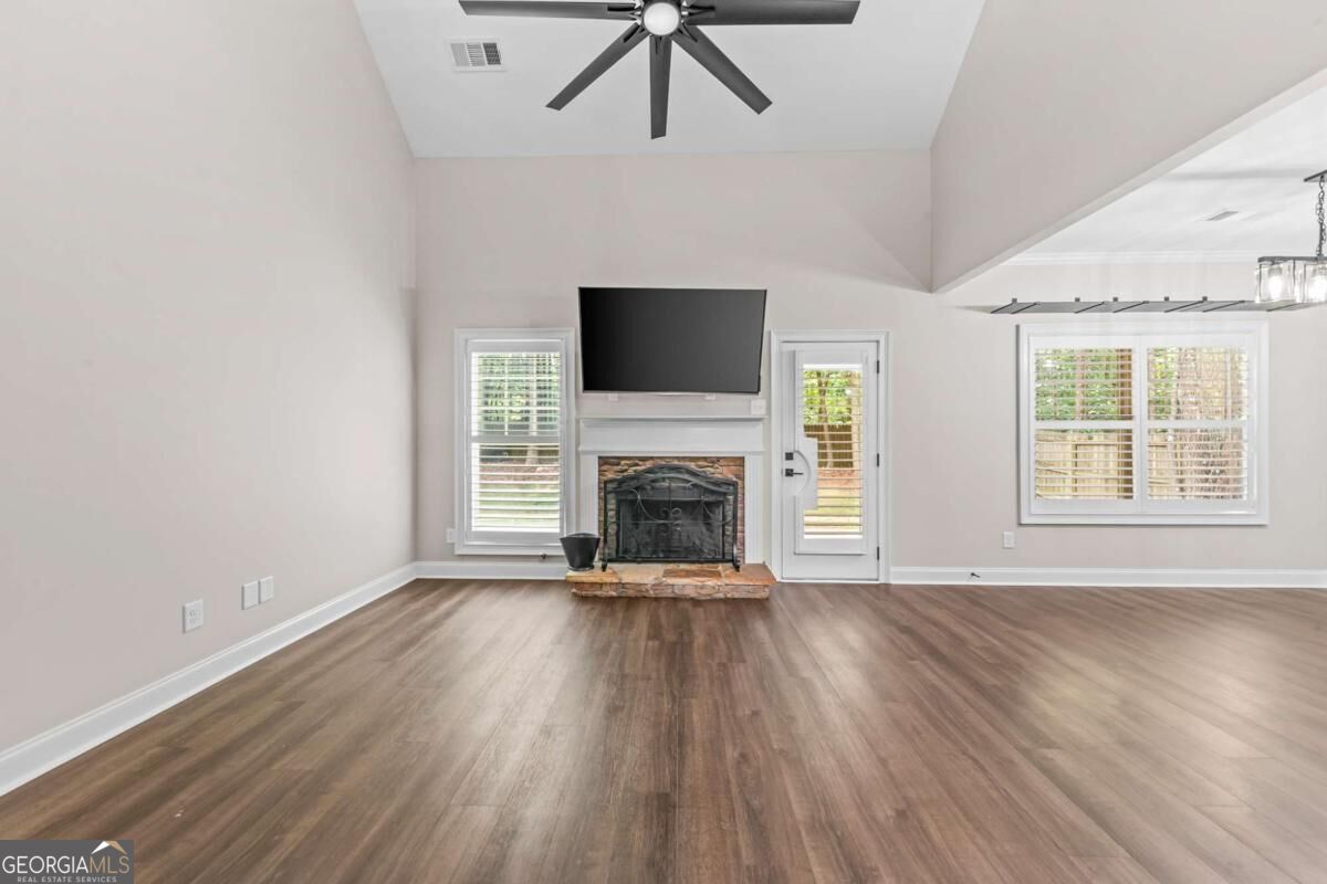 1650 Washington Way Property Photo 20