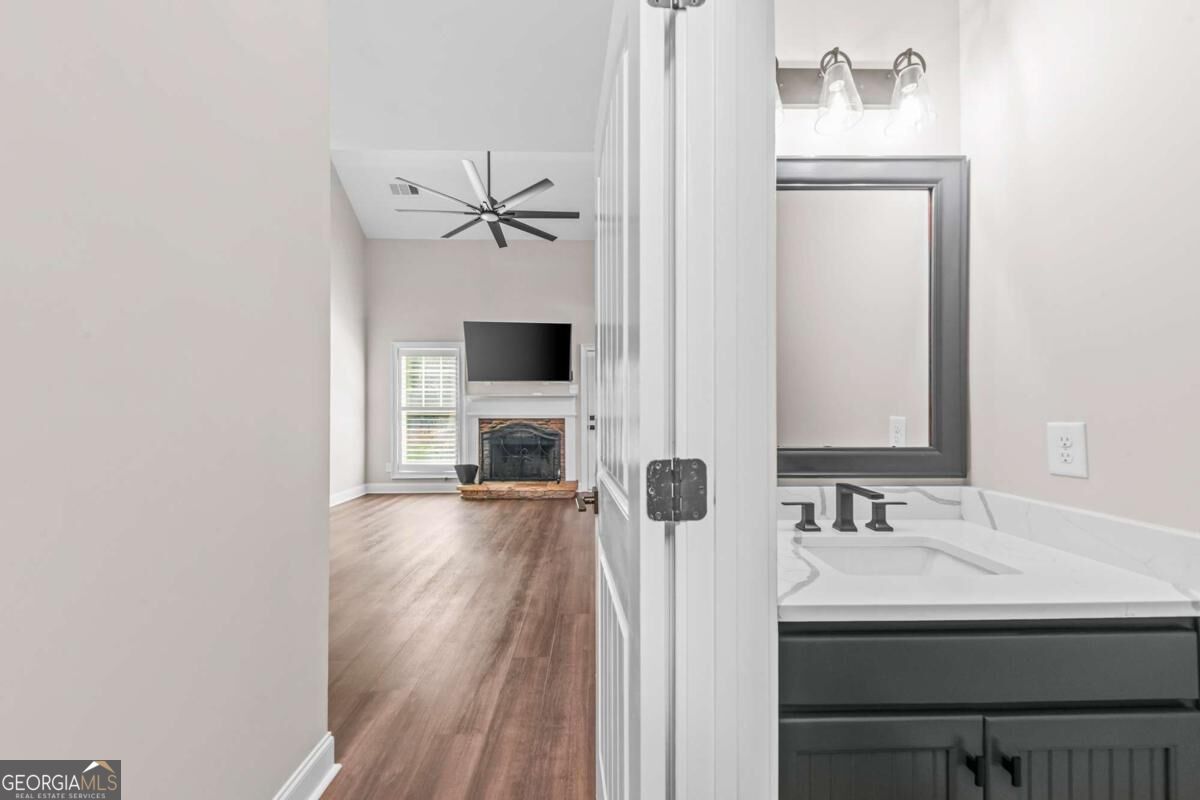 1650 Washington Way Property Photo 27
