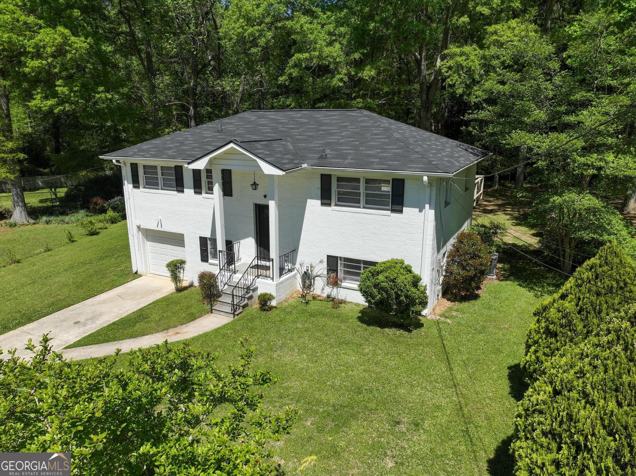 206 Evenview Circle Property Photo 4