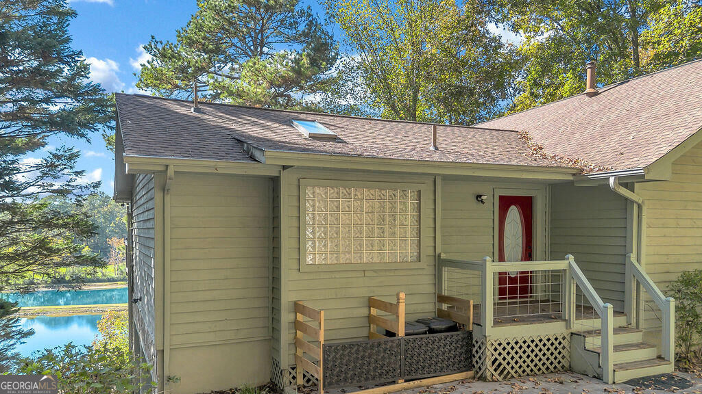 357 Johns Way Property Photo 4