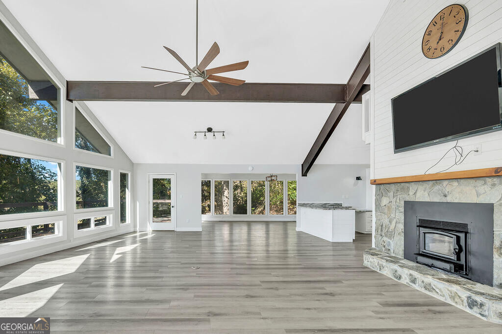 357 Johns Way Property Photo 7