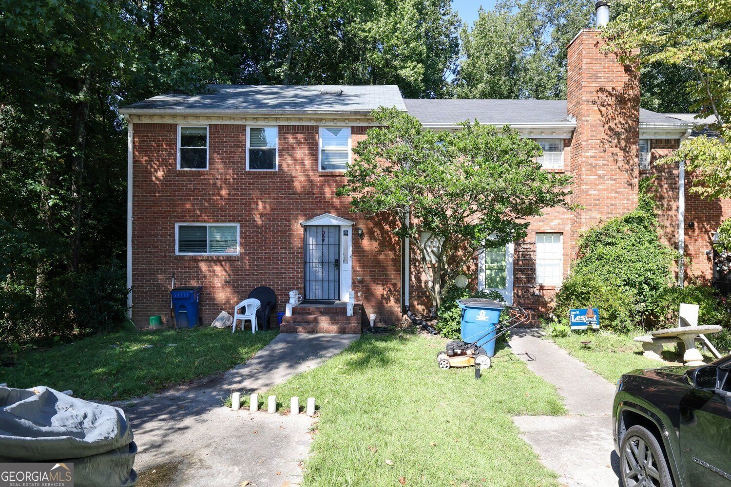 7135 Williamsburg Drive Property Photo 1