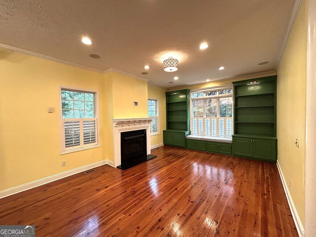 516 Lincoln Street Property Photo 6