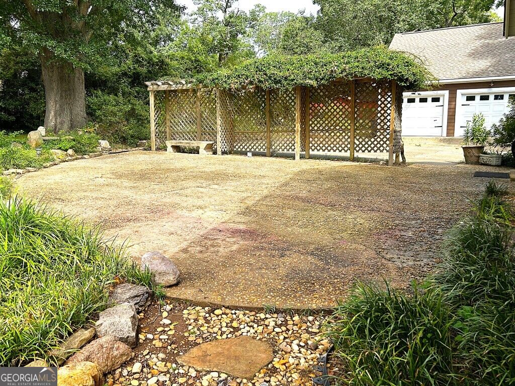 516 Lincoln Street Property Photo 48