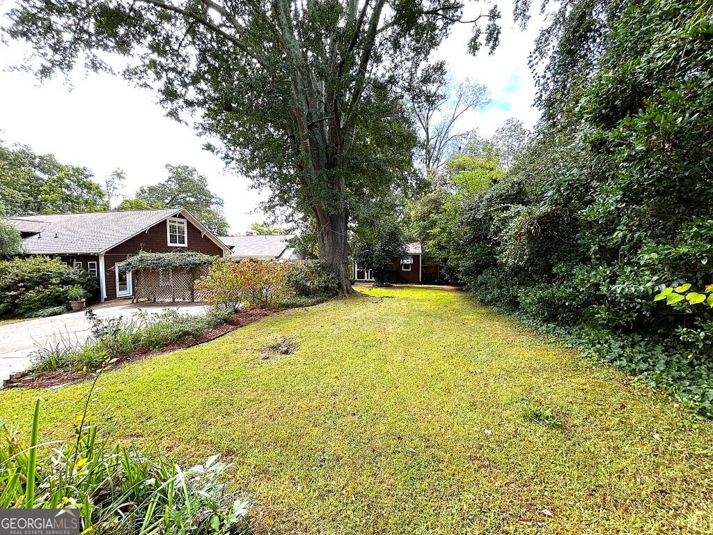 516 Lincoln Street Property Photo 53
