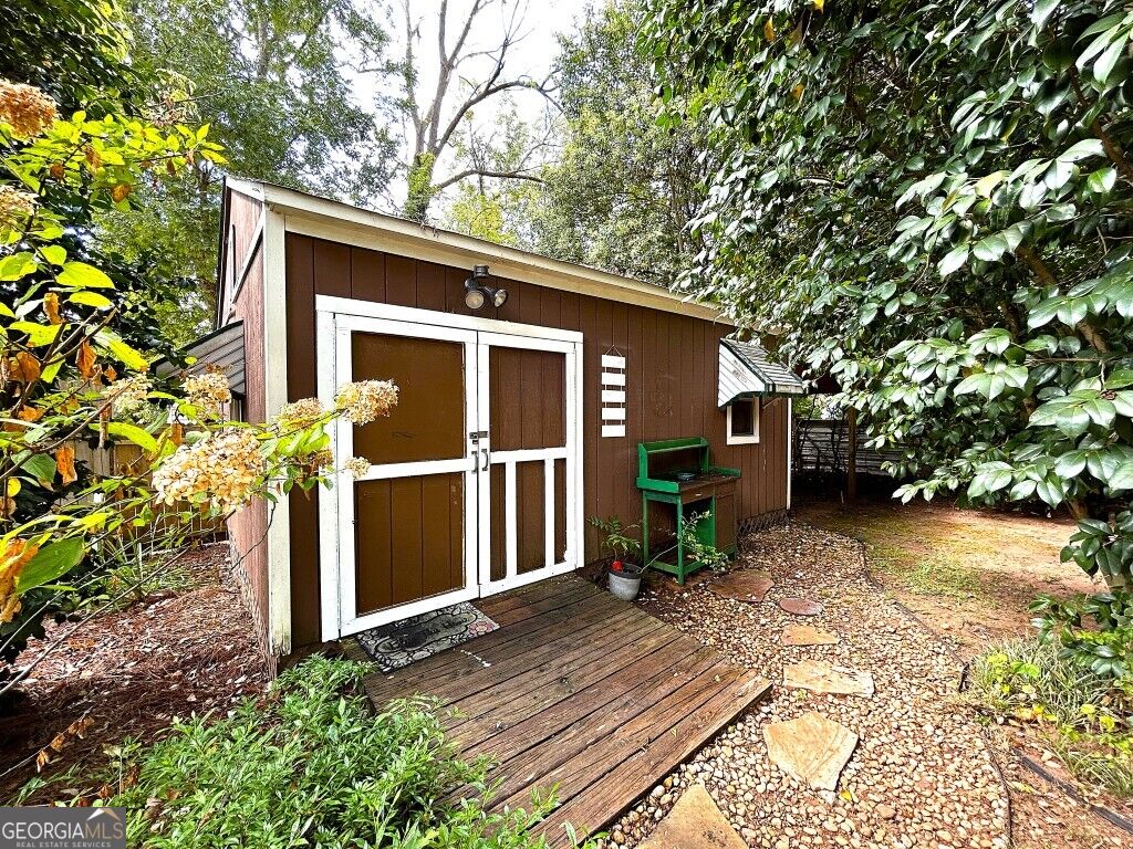 516 Lincoln Street Property Photo 54