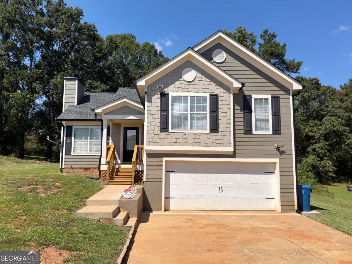 252 Thorn Brook Circle Property Photo 1
