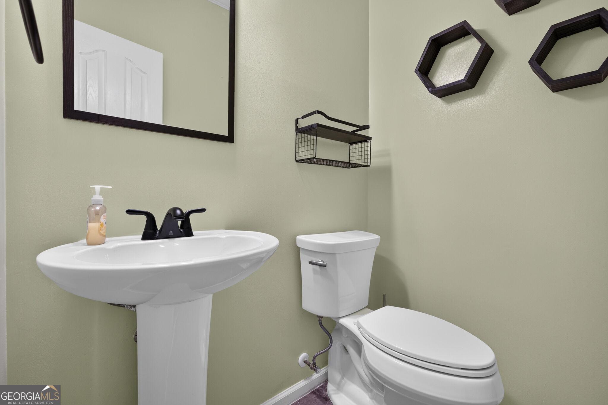 60 Tyler Woods Drive Property Photo 21