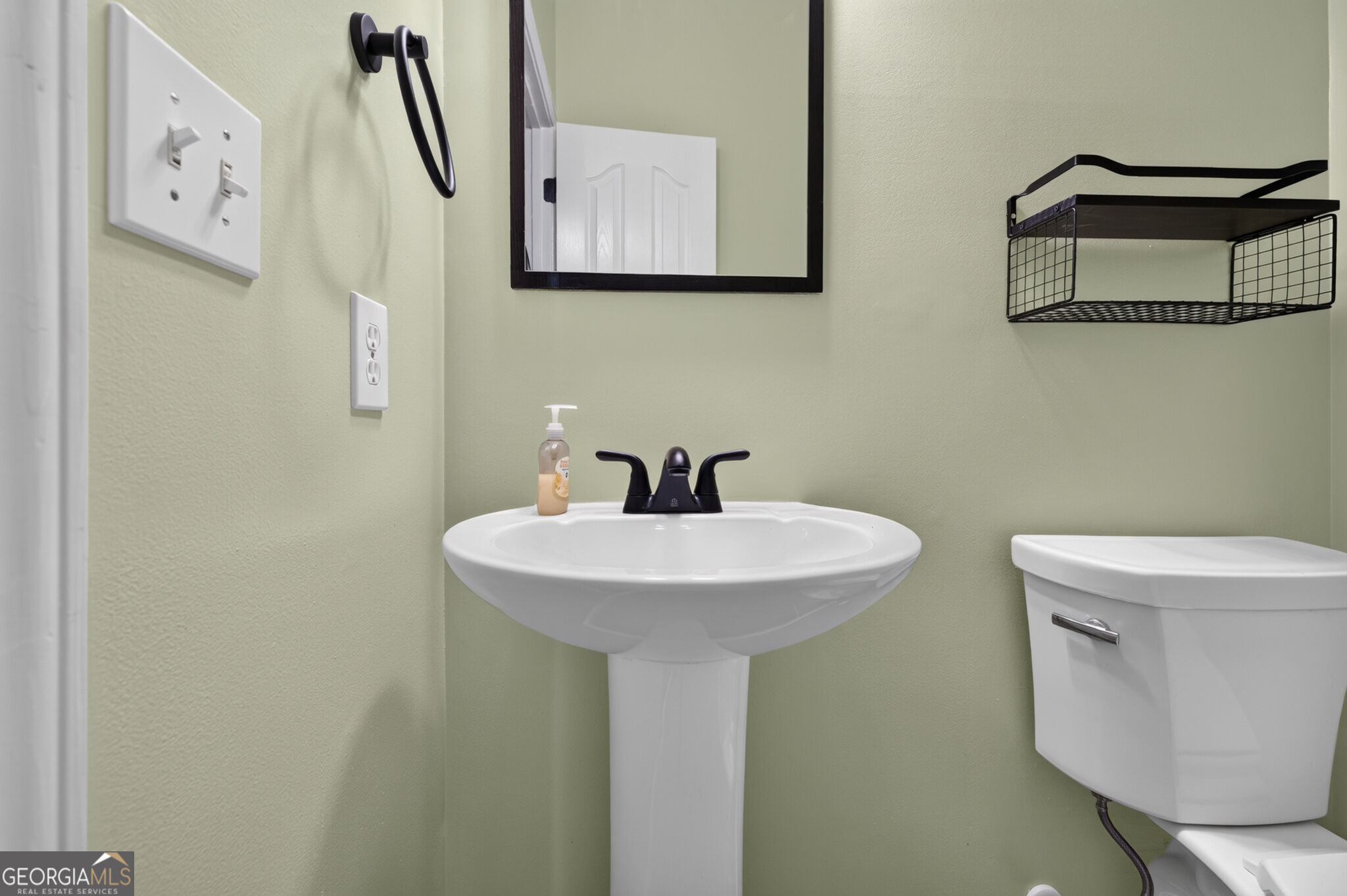 60 Tyler Woods Drive Property Photo 22