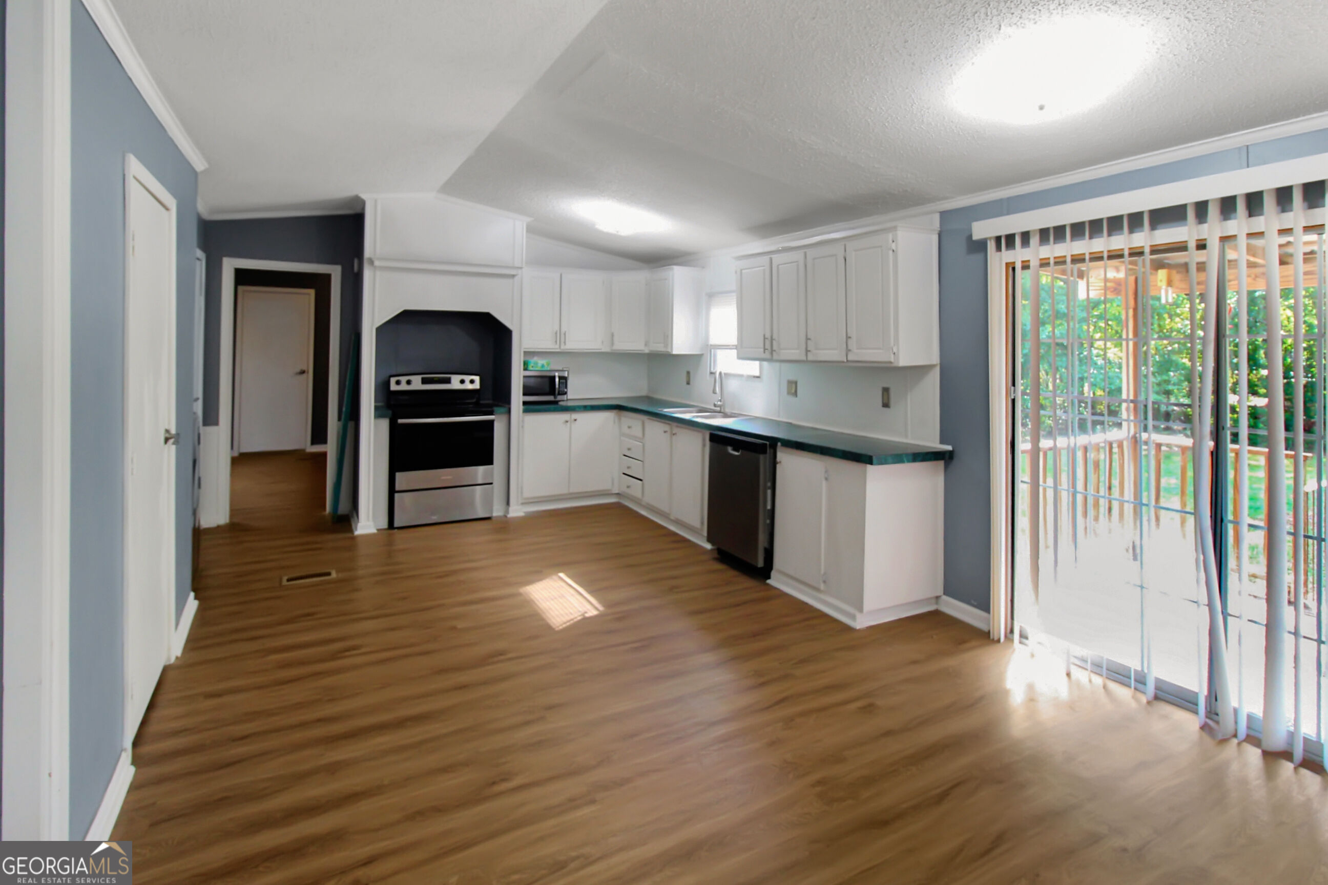 53 Drake Road Property Photo 10