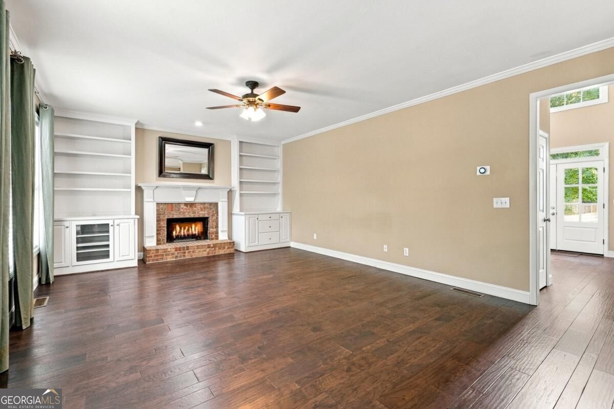 238 Ribbon Leaf View Property Photo 7