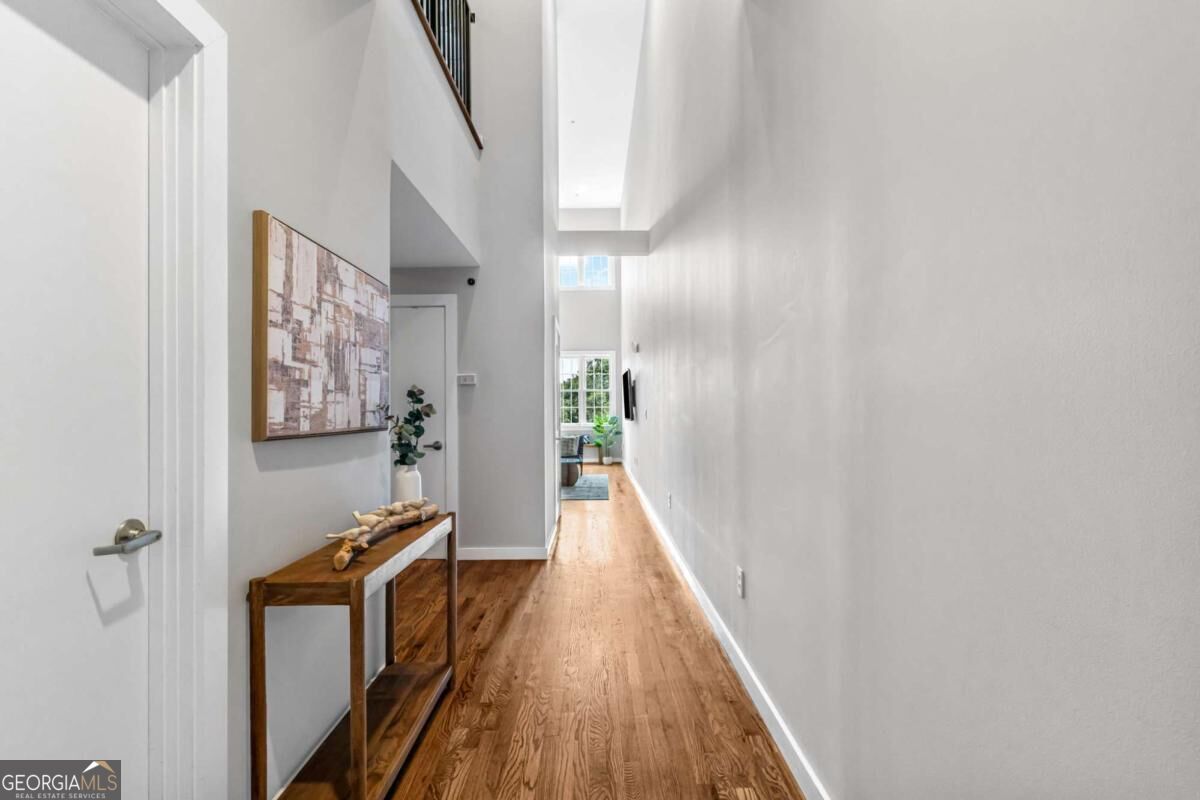 680 Greenwood Avenue Ne # 404 Property Photo 4