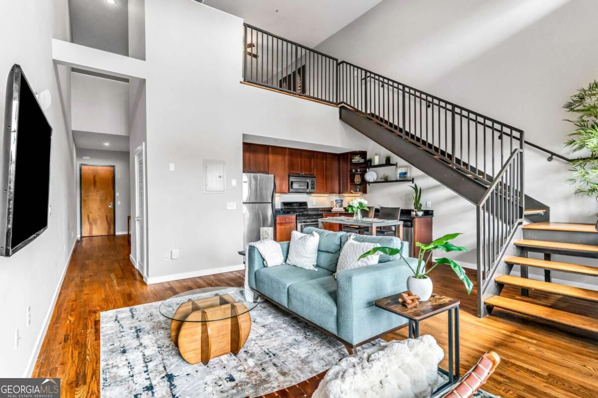 680 Greenwood Avenue Ne # 404 Property Photo 6