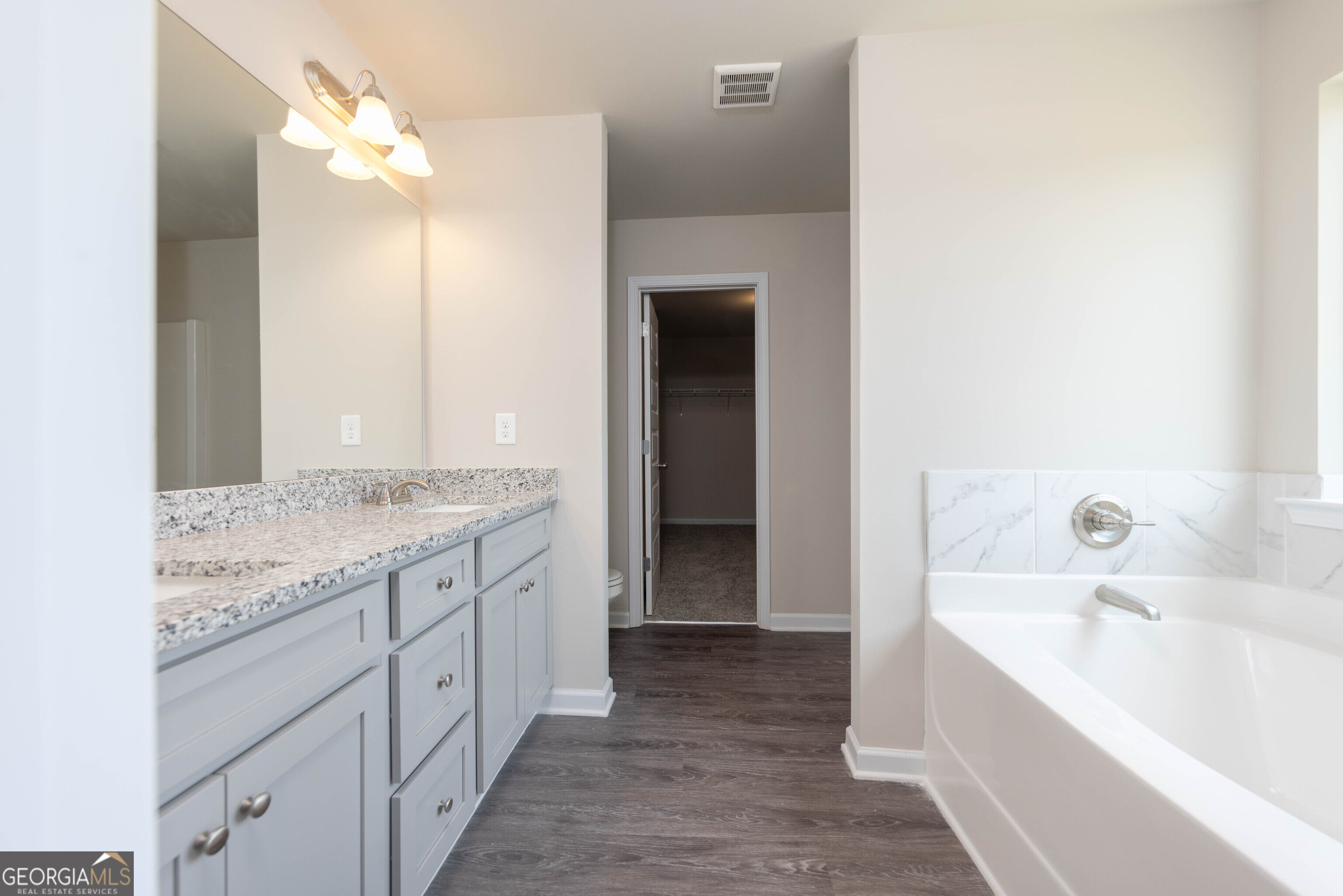 80 Cochin Drive Property Photo 11