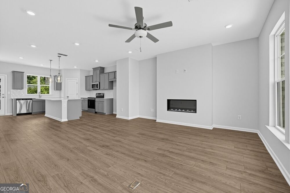 611 Rose Hill Lane Property Photo 6