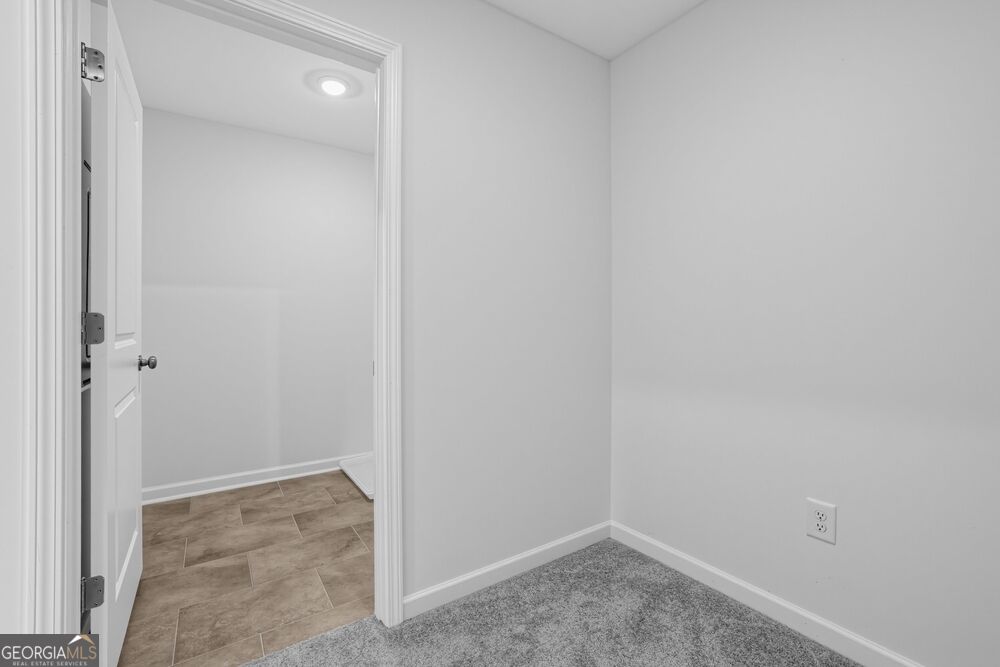 611 Rose Hill Lane Property Photo 23