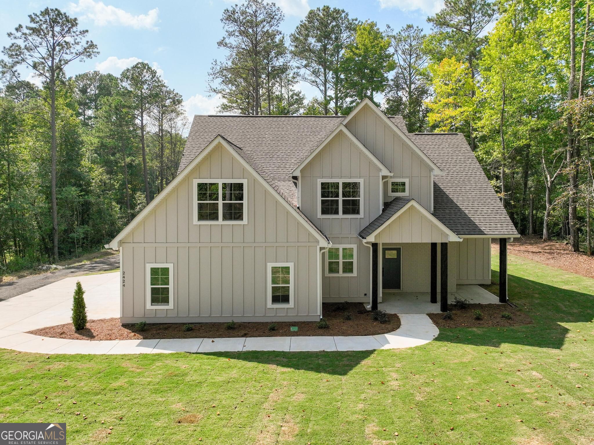 2424 Fischer Road Property Photo 1