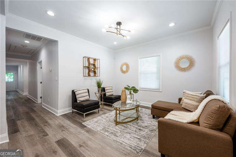 872 Beryl Street Sw Property Photo 3